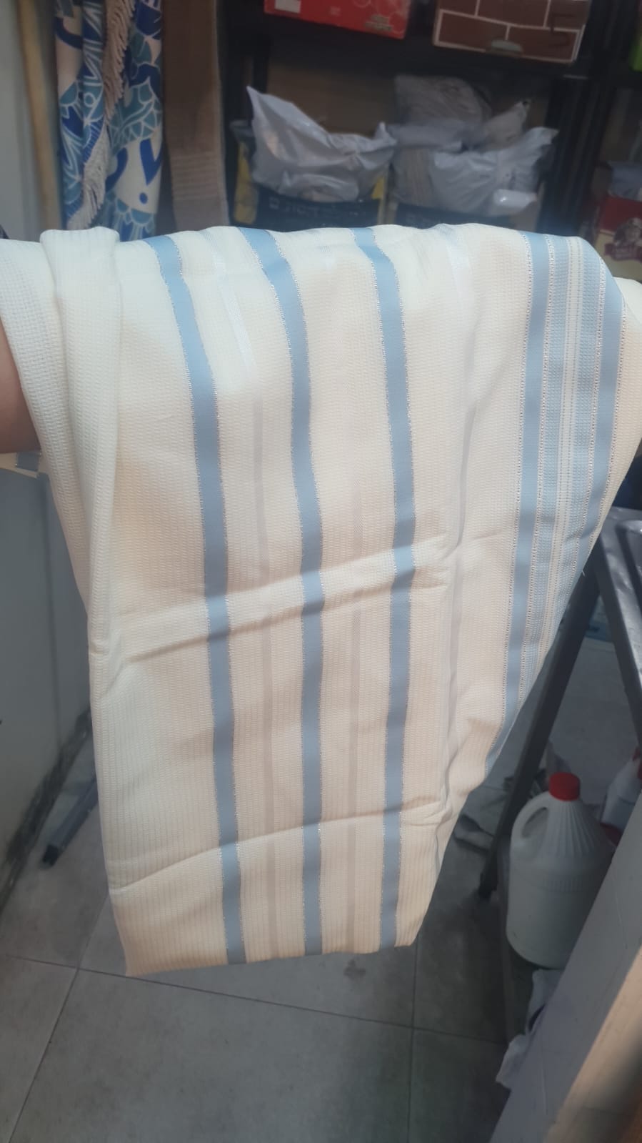 טלית צמר מידה 70 דגם לא מחליק עם פסים תכלת וכסף